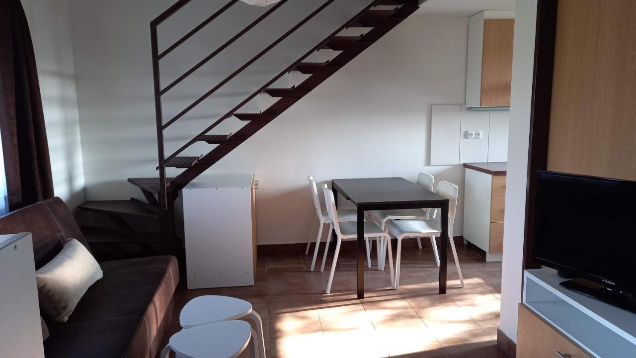 Apartmany Vinarstvi Klucov Lstibor Εξωτερικό φωτογραφία
