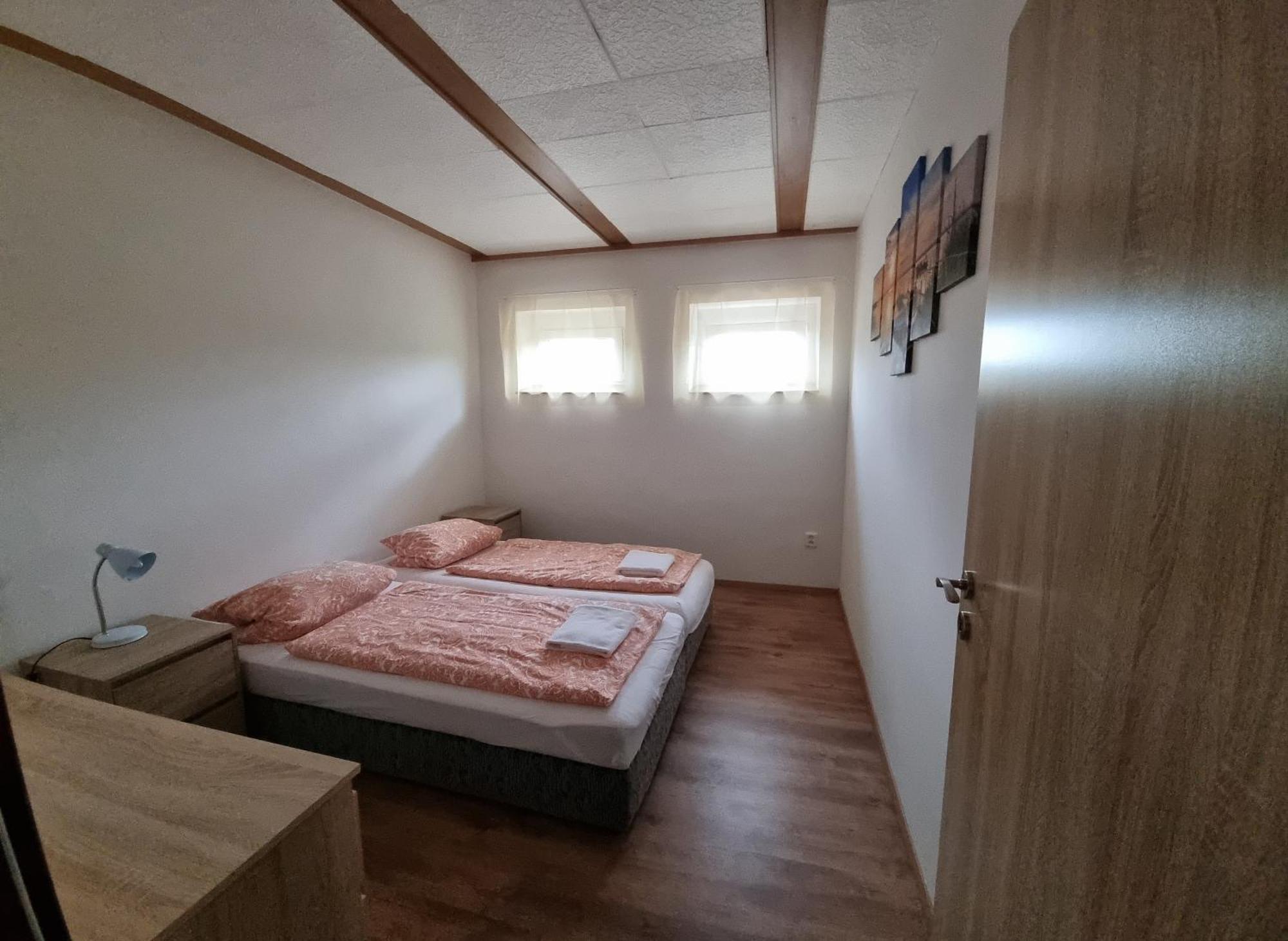 Apartmany Vinarstvi Klucov Lstibor Εξωτερικό φωτογραφία