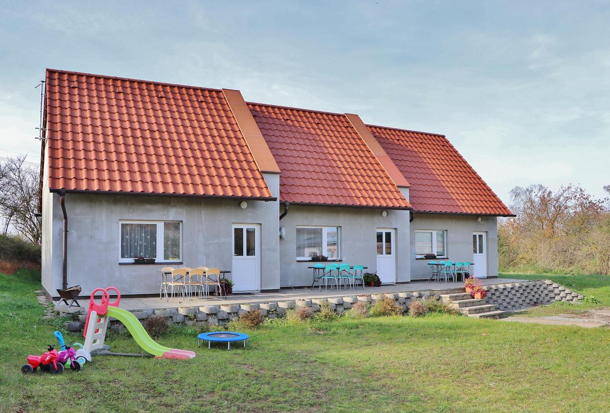 Apartmany Vinarstvi Klucov Lstibor Εξωτερικό φωτογραφία